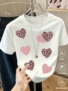 Pink Hearts And Animal Prints Symbolize Affection, Strength, And A Modern Touch, Expressing Self-Love And Positive Energy. This Comfortable And Breathable Casual Women's T-Shirt Is Perfect For Everyday Wear. - 白色 - 查看 1