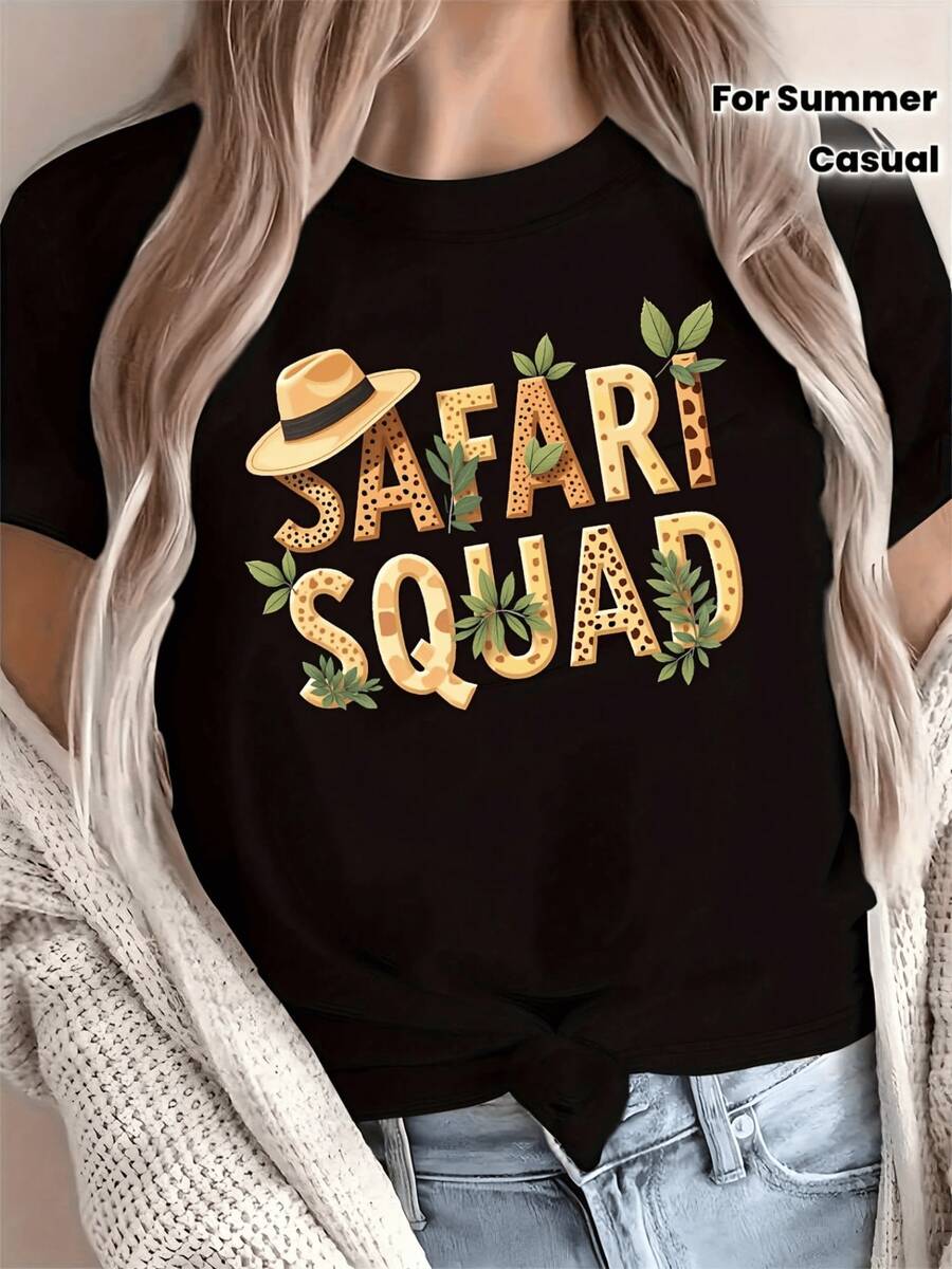 Beige Hat Among Green Leaves And Giraffe Print Lettering That Evokes Adventure And The Wild Spirit Of Nature; Comfortable Casual Women's T-Shirt For Summer - 黑色 - 查看 1