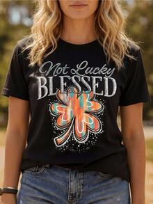 Trébol de colores vibrantes que representa la buena fortuna espiritual y la gratitud por las bendiciones de la vida con letras inspiradoras que reflejan fe y energía positiva camiseta de mujer casual moderna cómoda para diario - Negro - Ver 1