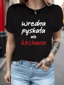 Frase divertida que expresa una personalidad valiente rebelde y amorosa reflejando confianza y ternura en letras blancas y rojas camiseta de mujer casual moderna cómoda para diario - Negro - Ver 8