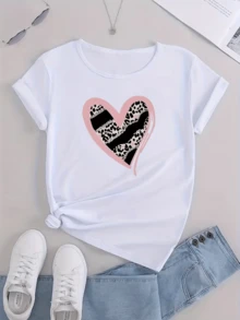 Heart With Leopard Print And Stripes Representing Strength, Passion And Tenderness Combined In A Modern And Feminine Symbol. Comfortable White Casual Women's T-Shirt For Everyday Wear - 白色 - 查看 8