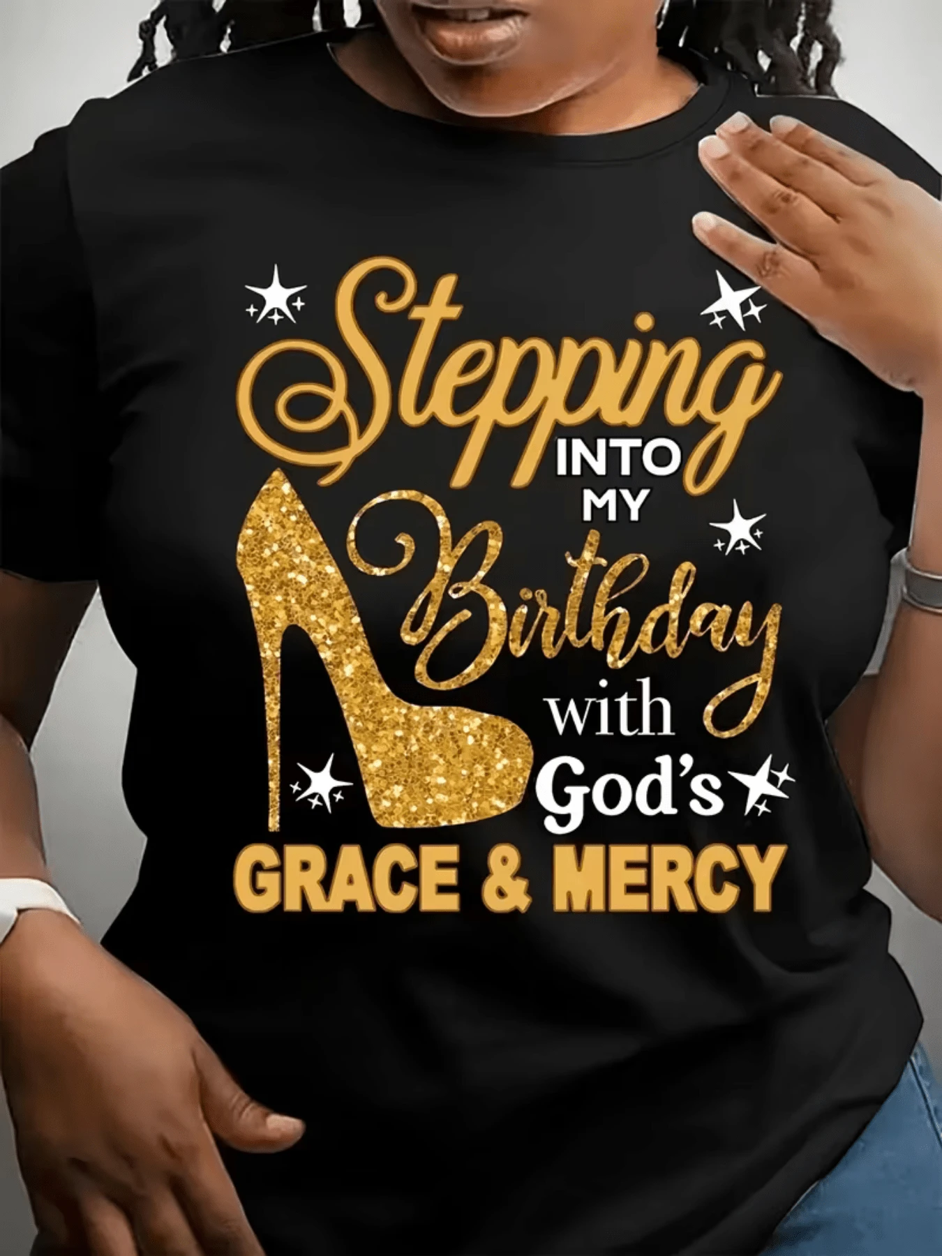 Bright Red Heel, Symbol Of Feminine Confidence, Birthday Celebration With Faith, Hope, Golden Glitter, Motivational Words, Divine Joy, Comfort And Positive Energy, Modern Casual Women's T-Shirt - 黑色 - 查看 1
