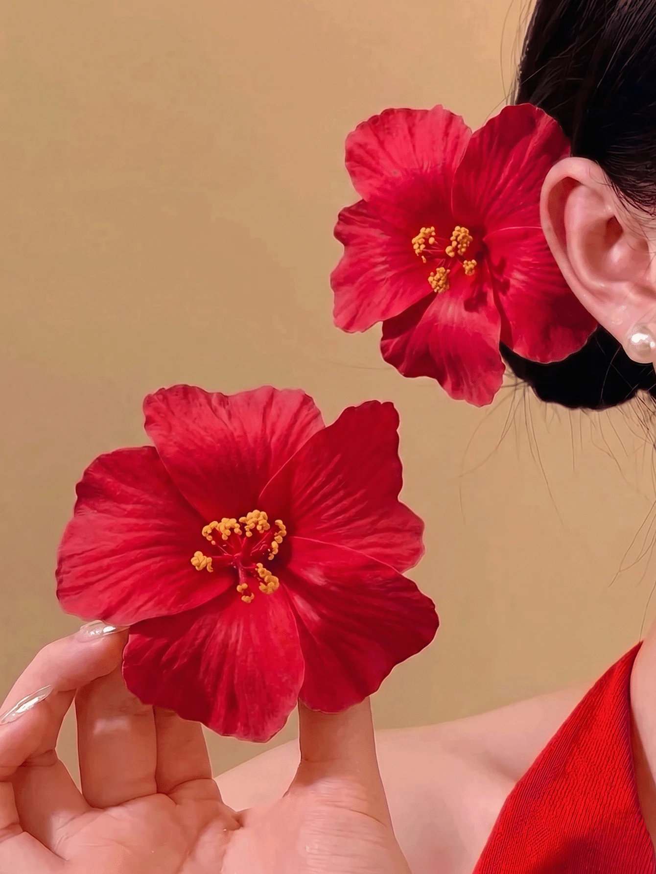 1/2pcs Women's Artificial Lotus Hair Clips, Sweet Unique Fashion Elegant Exquisite, Suitable For Daily Wear, Party, Summer Beach, Vacation - Red - View 1