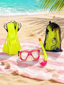 Este kit profesional de snorkel es un conjunto completo 3 en 1 que incluye máscara, tubo y aletas. Adecuado para niños de 7 a 14 años, este equipo de buceo ajustable es ideal para vacaciones en la playa y entrenamiento en la piscina, ya que proporciona una propulsión potente e incluye una red de transporte. Es un conjunto de máscara y aletas de buceo para jóvenes, equipo esencial para deportes acuáticos en verano. - Traje de buceo - View 8