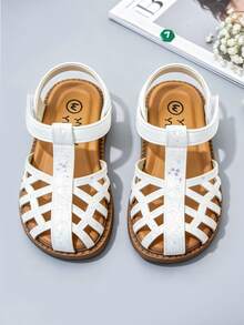 1 Pair Toddler Girls' Retro School Style Sandals, Beige Open-Toe Flat Beach Shoes With Sequin Hollow-Out Adjustable Design, Soft Non-Slip Sole, Suitable For Daily Wear, Party, Wedding, Vacation - Beige - View 4