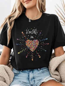 Heart Made Of Multicolored Confetti Symbolizing Joy, Energy And Celebration, Surrounded By Vibrant Streamers And Festive Details. Women's Casual Modern Comfortable T-Shirt For Everyday Wear. - 黑色 - 查看 8