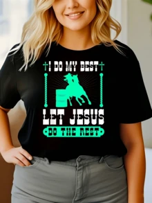 Gráfico que muestra una jinete montando un caballo superando obstáculos con fe y energía transmitiendo confianza fortaleza y devoción en cada movimiento camiseta de mujer casual moderna cómoda para uso diario - Negro - Ver 1
