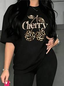 Two Leopard-Print Cherries And Golden Leaves Symbolize Vital Energy And Natural Elegance, Ideal For Confident Women. This Modern, Casual Women's T-Shirt Is Perfect For Everyday Wear. - 黑色 - 查看 8