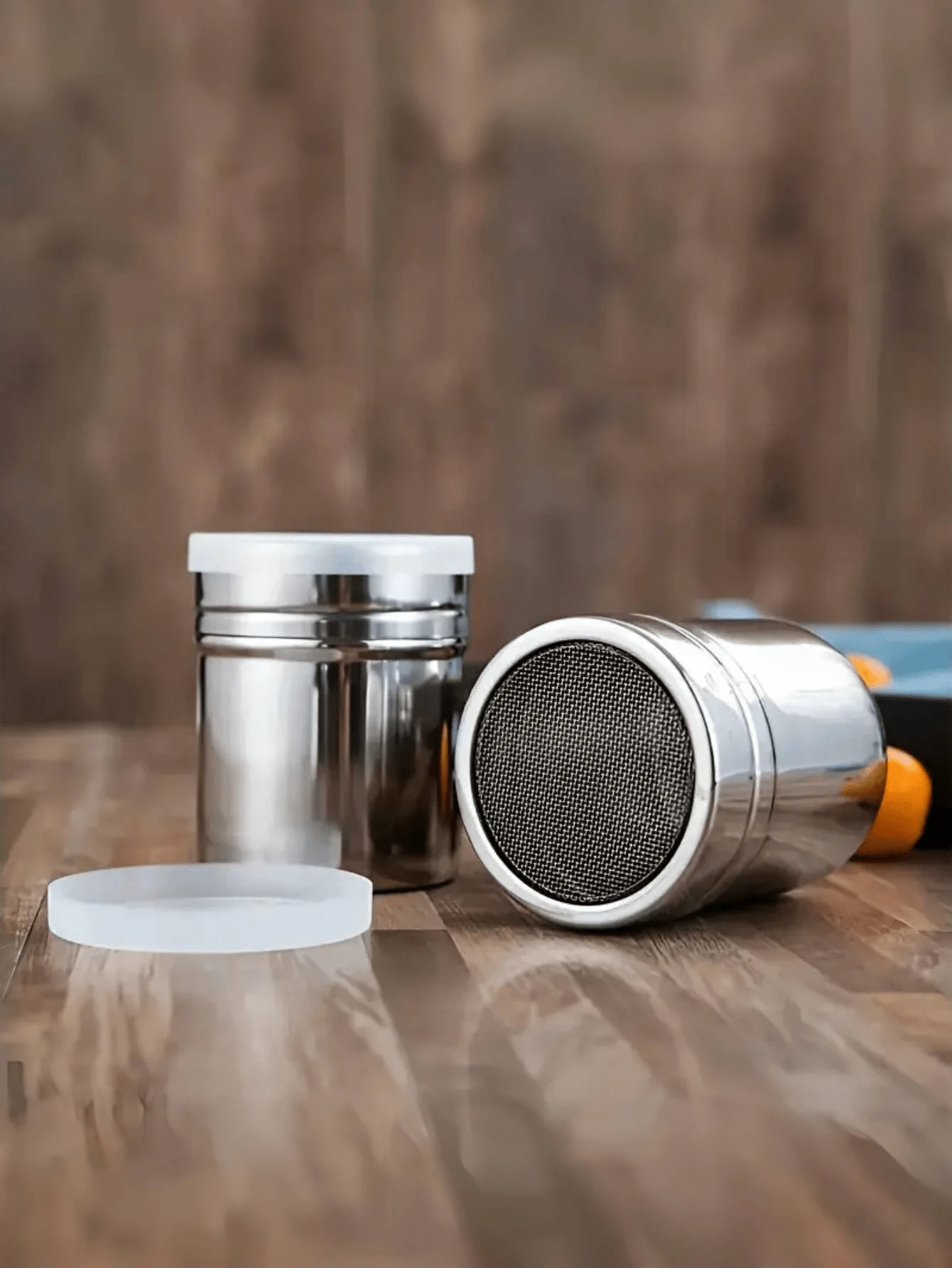 1pc Fine Hole Stainless Steel Powder Shaker, Suitable For Cocoa Powder, Cinnamon Powder And Coffee Powder, Easy To Clean Metal Seasoning Dispenser, Ideal For Home, Restaurant And Cafe