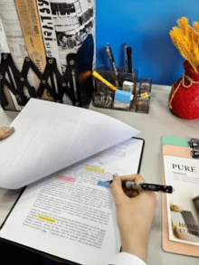 1pc A4 Durable PP Clipboard With Pen Holder - Essential Document Organizer For Nurses, Teachers, Office & School | Available In 6 Colors ,A4 Clipboard With Rubberised Metal Clamp With Hook, Clipboard, Writing Pad For Students,Order Menu Clip - Multicolor - View 6