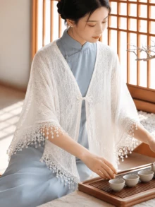 2026 New Elegant Versatile White Lace Hollow Out Fringed Shawl, Retro Style For Spring And Summer - White - View 2