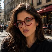 A Pair Of Stylish New Glasses-Featuring A Retro Street-Style Aesthetic And A Versatile, Distinctive Design. Crafted Specifically For Women, They Are Perfect For Summer Beach Vacations, Outdoor Activities, And Travel. - C10 (ô màu đỏ) - Xem 8