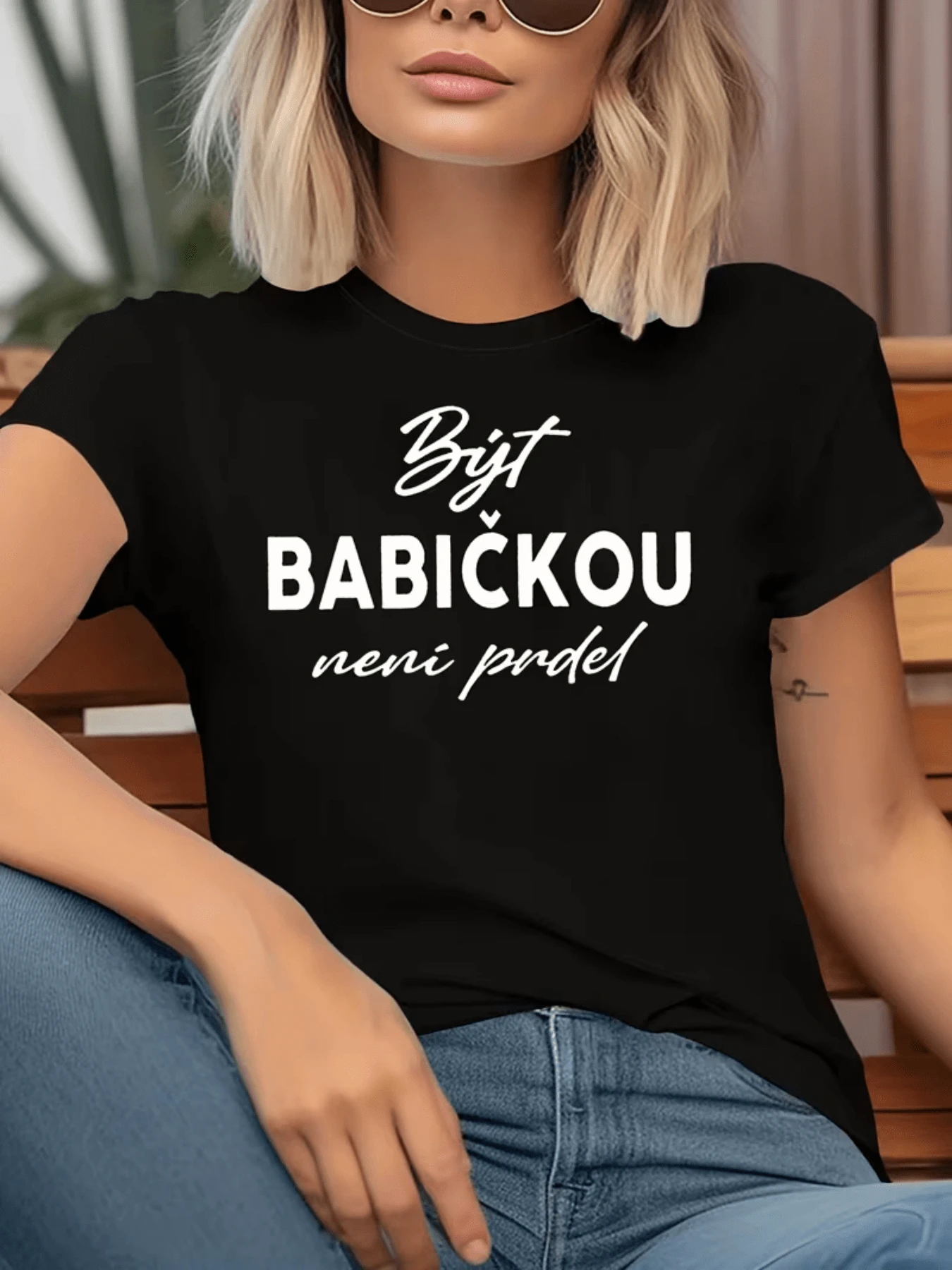 Funny Czech Phrase That Humorously Expresses The Strength And Pride Of Being A Grandmother. Perfect For Those Who Value Family And Love. Comfortable Casual Women's T-Shirt For Everyday Wear. - 黑色 - 查看 1