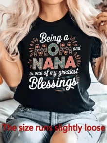 Being A Mother And Grandmother Represents A Bond Full Of Love, Gratitude, And Joy That Brightens The Heart Every Day. This Comfortable, Modern Women's T-Shirt Is Perfect For Expressing Family Pride. - 黑色 - 查看 8