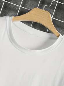 Charming White Women's T-Shirt - Short-Sleeved, Fitted, Casual, Printed T-Shirt For Women - The Front Is Decorated With A Pretty Large Heart Pattern Made Up Of Many Small Red Hearts. | The  Rolled-Up Sleeve Design Creates A Casual Style. | Suitable For Everyday Wear Or Cozy Occasions, Just One Garment: Women's Tops - 白色 - 查看 4