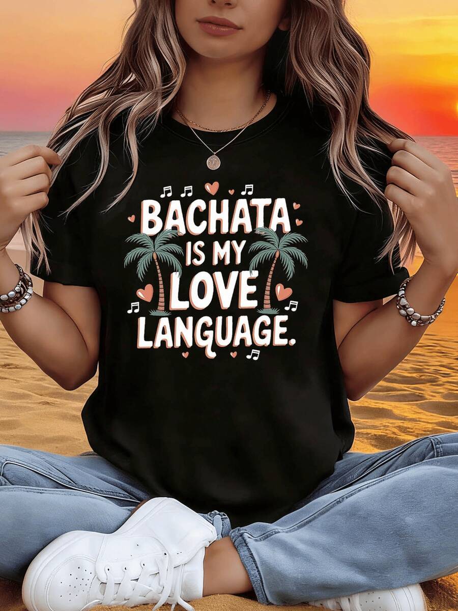 Palmeras con notas musicales y corazones que representan el ritmo tropical y el amor por la bachata en una camiseta de mujer cómoda ideal para expresar pasión por la música y el baile - Negro - Ver 1