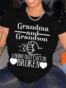 Puños entrelazados que representan el amor eterno entre abuela y nieto mostrando fuerza unión y ternura en una conexión familiar que nunca se rompe camiseta de mujer casual cómoda y moderna - Negro - Ver 8