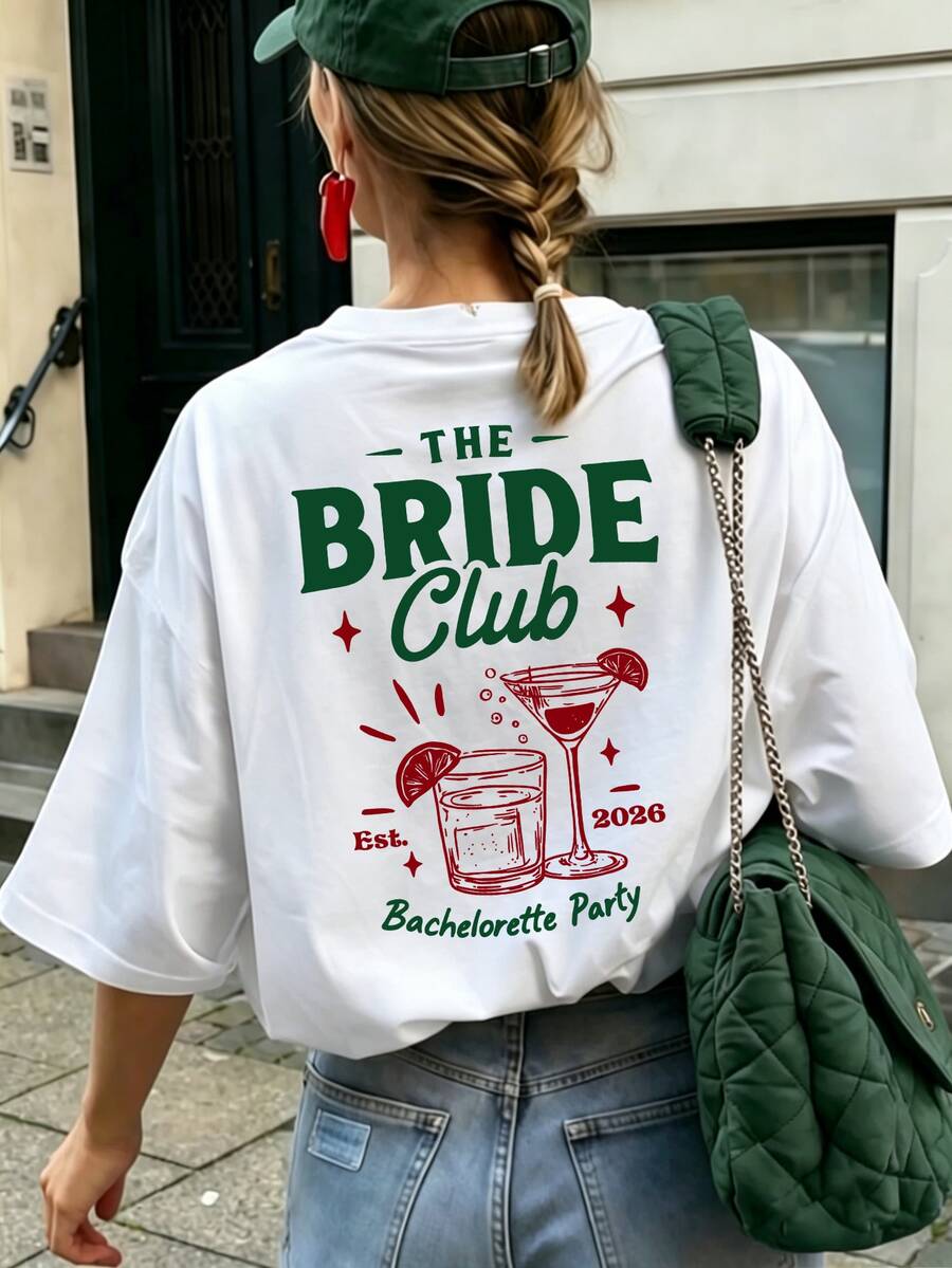 2026 "Bride Club" Camiseta de manga corta holgada con estampado de cóctel, top casual con patrón de fiesta estético, cuello redondo, regalo para dama de honor, fiesta de boda, vacaciones de verano en blanco - Blanco - Ver 1
