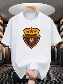 Camiseta de manga corta para hombre con estampado sencillo de escudo de fútbol, diseño urbano y moderno, tejido de poliéster para uso diario al aire libre, duradera y transpirable, corte regular, versátil para deportes casuales. - Blanco - Ver 8