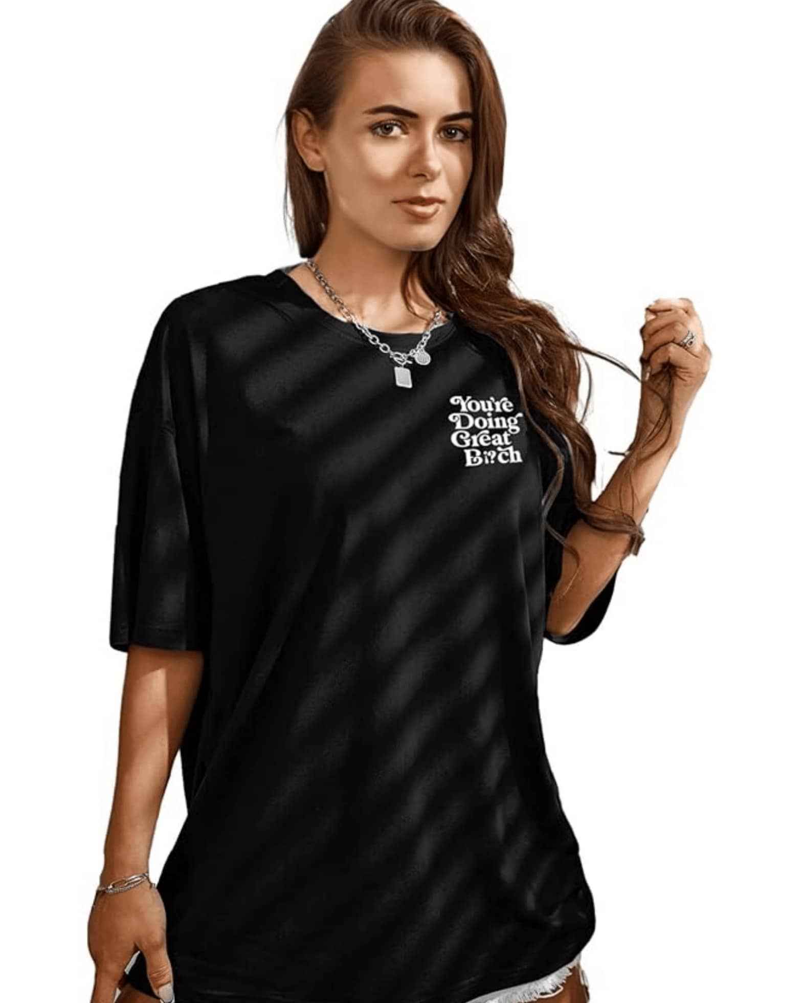 Mensaje motivador que inspira confianza y energía positiva transmitiendo fuerza interior para superar cualquier desafío diario con actitud alegre y segura camiseta de mujer casual con frase inspiradora moderna - Negro - Ver 1