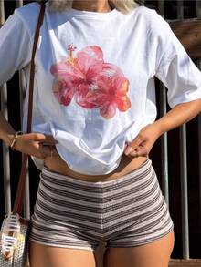 Pink Hibiscus Flowers Symbolizing Positive Energy And Tropical Beauty With A Vibrant Summer Feel. Comfortable And Modern Casual Women's T-Shirt For Everyday Wear. - 白色 - 查看 8