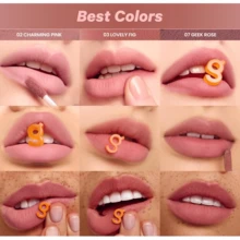 Colorgram Matte Samt Lipgloss - Haftet wie Mochi auf der Haut, mit einem weichen, matten Finish. Kann sowohl als Lippenfarbstift als auch als Rouge verwendet werden. Lang anhaltend und nicht transferierend. In mehreren Farbtönen erhältlich, um verschiedene Hauttypen zu bedienen. - 02 Charmantes Rosa - Übersicht 5