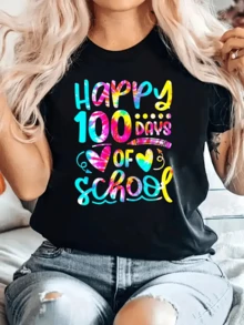 Colores vivos celebran la alegría de cumplir cien días de aprendizaje mostrando corazones y letras que inspiran entusiasmo y energía positiva camiseta de mujer casual moderna para uso diario - Negro - Ver 6