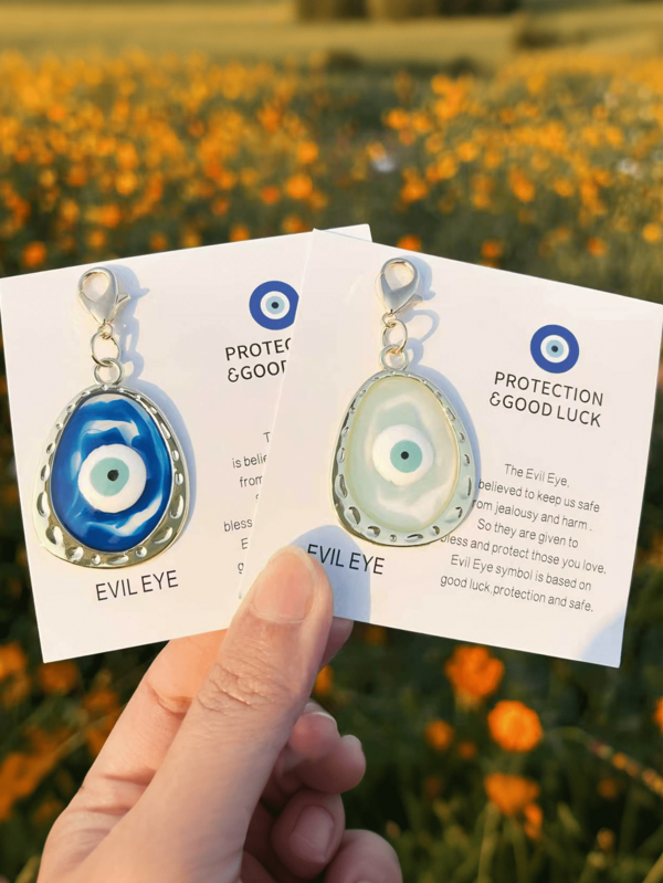 Lucky Card Mini Evil Eye Keychain Pendant, Oval Key Ring, Bag Charm, Car Key Chain Accessory, Event, Party, Holiday, Birthday Gift