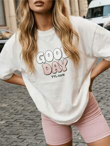 Positive Message Conveying Optimistic Energy With The Phrase "Good Day" In Large Pink And White Letters, A Symbol Of Well-Being And Cheerful Vibes For Relaxed Days. Comfortable Casual Women's T-Shirt, Ideal For Everyday Wear. - 白色 - 查看 8