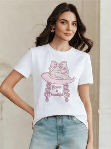 Pink Hat With Elegant Bow Surrounded By Flowers That Symbolize Natural Beauty And Feminine Serenity, Inspiring Love And Freshness. Comfortable Casual Women's T-Shirt For Everyday Wear. - 白色 - 查看 1