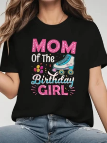 Patrón con frases coloridas que celebran a la madre de la niña en su cumpleaños con confeti alegre patines y letras brillantes que reflejan felicidad camiseta de mujer casual cómoda para fiestas - Negro - Ver 6