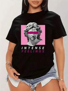 Escultura clásica en fondo rosa que representa la mezcla de arte antiguo y emociones modernas simbolizando la pasión por la creatividad y el contraste contemporáneo camiseta de mujer casual moderna cómoda para verano - Negro - Ver 1
