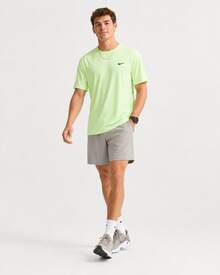 Nike HYVERSE AS M NK DF GFX SS TOP Crew Neck Pullover Versatile Short-Sleeve T-Shirt For Men - 綠色 - 查看 8
