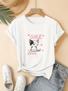 Smiling Cat With Hearts Symbolizes The Tenderness And Joy Of Those Who Share A Love For Animals And Transmits Positive Energy. Comfortable Casual Women's T-Shirt Ideal For Everyday Wear - 白色 - 查看 8