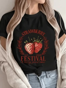Two Red Strawberries Surrounded By Leaves Symbolize The Sweetness And Joy Of A Festival That Celebrates Happy Moments And The Connection With Nature. A Casual Women's T-Shirt With An Attractive And Modern Print, Ideal For Relaxed Days. - 黑色 - 查看 6