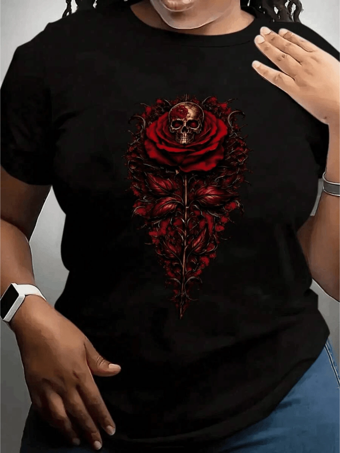 Pure Cotton Black T-Shirt With Dark Style Skull Prints And Red Roses, Avant-Garde And Elegant, 100% Pure Cotton, Machine Washable, Color Resistant, Suitable For Casual Outings And Urban Style. - 黑色 - 查看 1