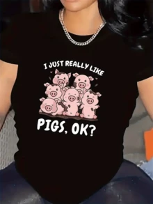 A Group Of Cute Pink Piglets Hugging Each Other Conveys Affection, Friendship, And Joy, With Hearts Expressing Love And A Fun Touch. A Fun And Modern Casual Women's T-Shirt. - 黑色 - 查看 1