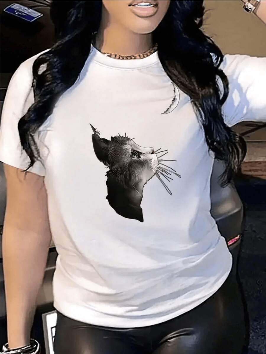 A Cat Gazing At The Moon Reflects Curiosity And A Connection To The Night, Symbolizing The Inner Search For Harmony And Light Under The Mystery Of The Sky. A Comfortable, Casual Women's T-Shirt For Everyday Wear. - 白色 - 查看 1