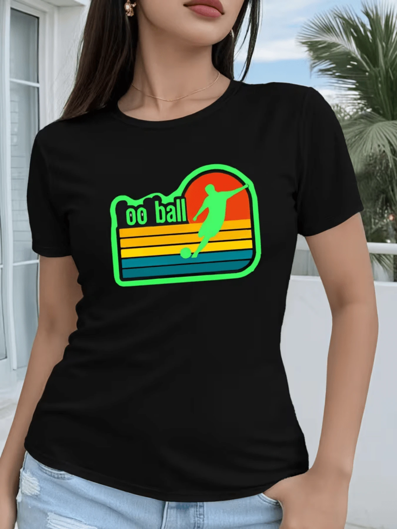 Vibrant Figure Of A Soccer Player In Motion Against A Retro Striped Background In Warm And Green Tones, Conveying Dynamic Energy And Passion For The Sport. Modern Casual Women's T-Shirt - 黑色 - 查看 1