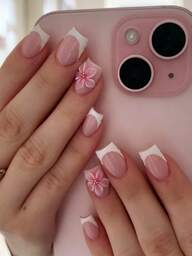 24pcs White & Pink 3D Flower Petal Square/Round Acrylic False Nails, Cute Nail Art Set With 1pc Gel Polish & 1pc Nail File, Suitable For Women Daily, Date, Party