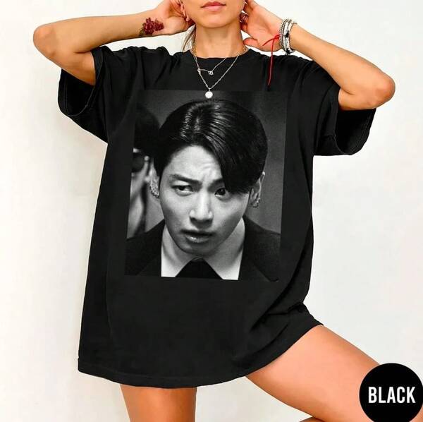 Maglietta unisex per adulti, Maglietta Comfort Color di Jung Kook, Maglietta grafica di Bangtan Sonyeondan, Maglietta da fan K-Pop World Tour Arirang, Maglietta da uomo, Abbigliamento da uomo, Stile Y2K, Top da donna, Stile vintage, Moda streetwear, Design cool, Ottimo per il tempo libero, Stile festival, Morbido e leggero, Cotone morbido, Abbigliamento casual quotidiano.