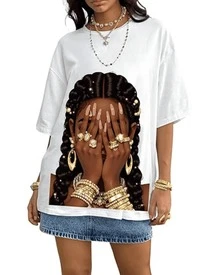Artistic Portrait Of A Woman With Braids And Gold Jewelry Reflecting Strength, Elegance, And Cultural Pride With Realistic Details And Warm Colors. A Comfortable, Modern, Casual Women's T-Shirt For Everyday Wear. - 白色 - 查看 1