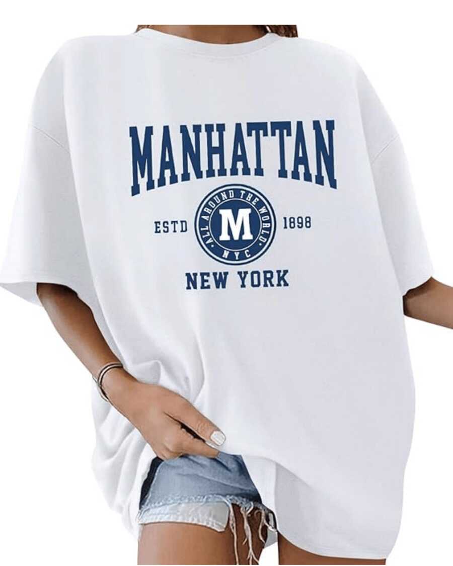 Urban Symbols That Evoke Modern Energy And The Freedom Of Metropolitan Spaces With Bold Lettering And A Youthful Spirit; Comfortable White Casual Women's T-Shirt For Everyday Wear - 白色 - 查看 1