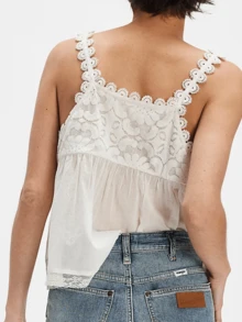 Women Sleeveless Ruffled Lace Trim Boho Spaghetti Crop Top Scoop Neck Flowy Button Down Front Tie Mesh Crop Tank Top - 白色 - 查看 6
