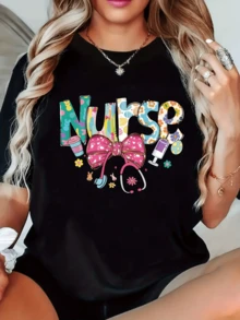 Colorful Pattern Celebrating Nurses' Dedication With Floral Lettering, , Coffee Cup, Pink Ribbon, And Stethoscope-A Symbol Of Care And Joy. Comfortable Casual Women's T-Shirt For Everyday Wear. - 黑色 - 查看 6