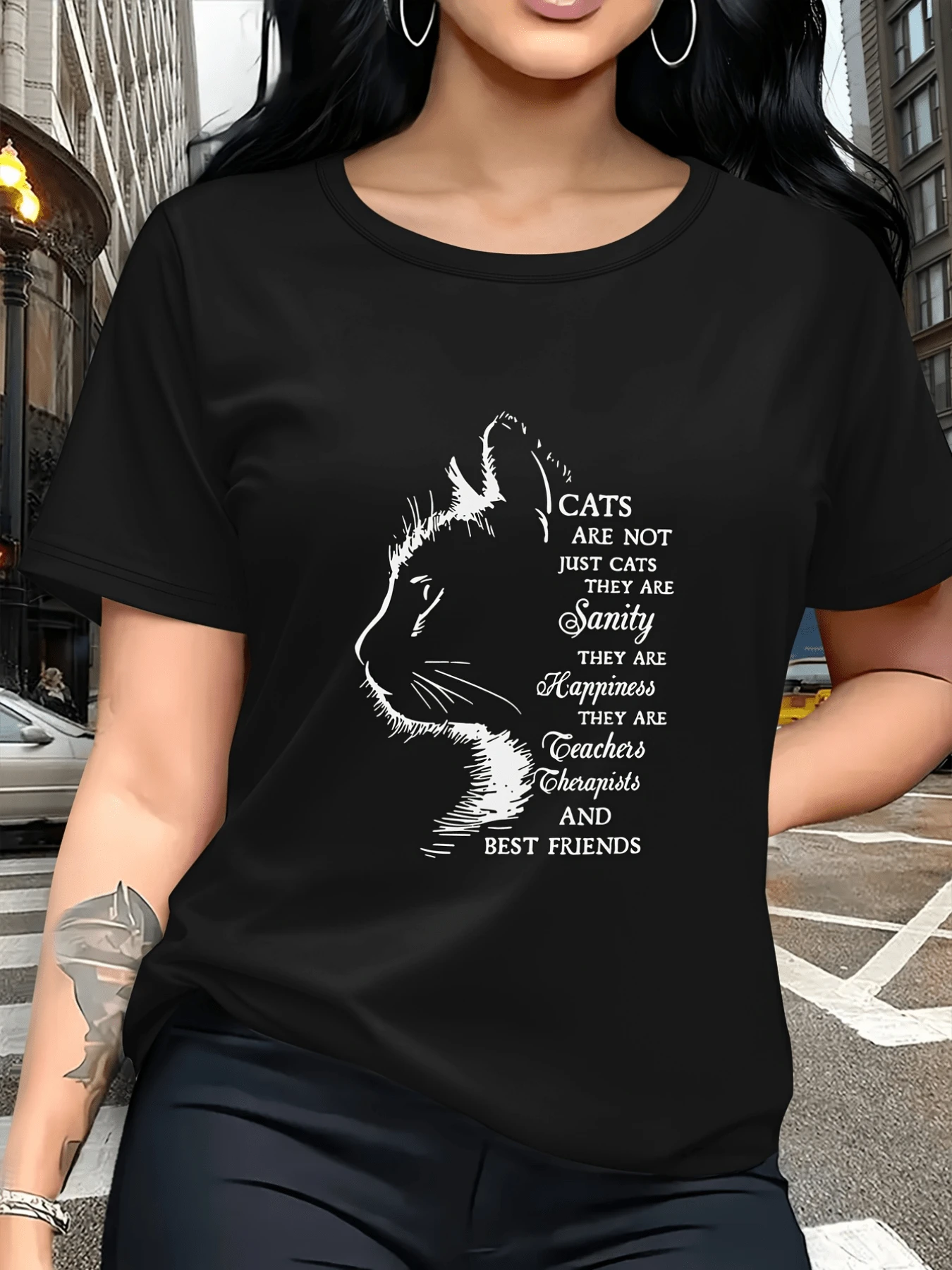 Silueta de gato con mensaje que expresa amor calma y gratitud hacia los felinos simbolizando amistad apoyo emocional y alegría diaria perfecta para amantes de animales camiseta de mujer casual moderna - Negro - Ver 1