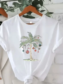 Tropical Palm Tree With Colorful Decorations Hanging From Its Branches, Evoking A Festive Atmosphere Full Of Joy And Freshness, Ideal For Those Who Love Summer And Relaxing Nature. Elegant Casual Women's T-Shirt - 白色 - 查看 8