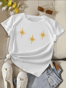 Three Golden Stars Symbolize Guiding Light, Hope, And Positive Energy, Reflecting The Inner Strength And Radiant Beauty Of The Wearer. A Comfortable, Casual Women's T-Shirt For Everyday Wear. - 白色 - 查看 1