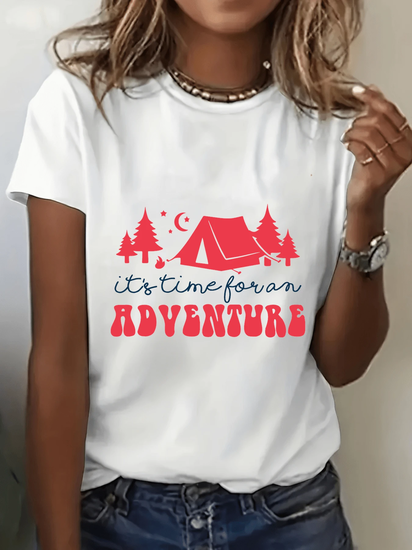 Women's Grey "Adventure Moment" Print T-Shirt, Relaxed And Modern Fit With Printed Short Sleeves, Casual Round Neck Top, Suitable For Summer Camps, Outdoor Activities And Holidays, With Inspirational Phrases, Comfortable And Loose Style. New Arrivals For Summer. - 白色 - 查看 1