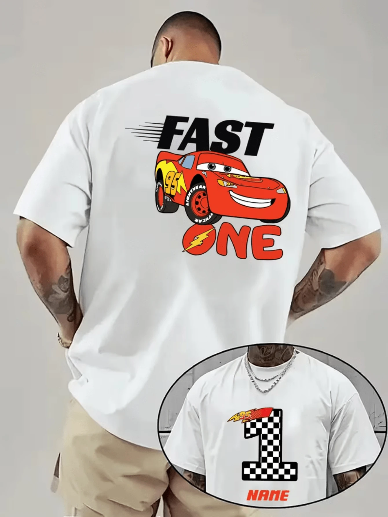 (Disney Licensed T Shirts)Disney PIXAR1 Cars Lightning McQueen "Fast One" Graphic Tee Men's Oversized Crew Neck Short Sleeve T-Shirt, Casual Streetwear With 95 McQueen Race Car Print, Fast Speed Themed Loose Fit Casual Top, Mens Clothes, Men, Ropa De Hombre, Summer Clothes, Men Shirts, Graphic Tees, Disney Outfits Men, Graphic Tees, Camisetas Para Hombre, Camisas Para Hombre, Summer Outfits For Men, Father's Day Gift, Perfect Gift For Family And Friends, Which Are Necessary For Birthday Parties, Disney Shirts, Mens Clothes, Summer Clothes, Officially Licensed Disney T-Shirts, Disney Men's And Women's Spring/Summer Fashion Casual Short-Sleeve T-Shirts, Disney Top - trắng - Xem 1